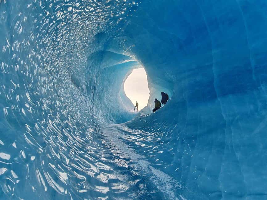 2-Day South Coast, Blue Ice Cave, Glacier Lagoon Tour - Overnights east of Jökulsárlón: why this location helps