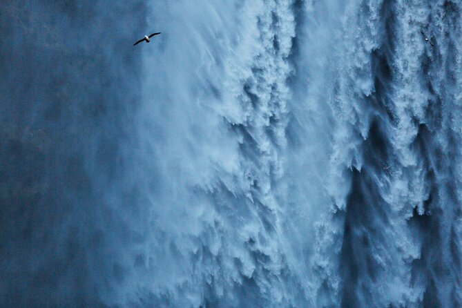 2-Day South Coast Waterfalls, Jokulsarlon Glacier Lagoon and Hike from Reykjavik - Guides, Pace, and Group Size: How the Trip Feels In Real Life