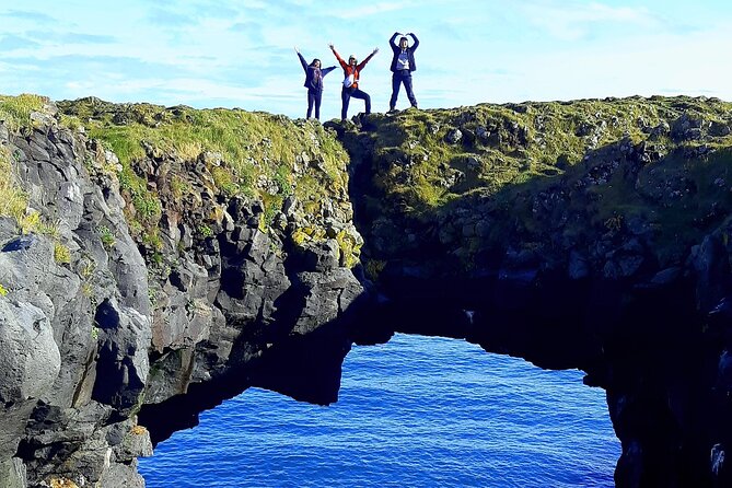 2-Day West | Lava Cave, Snæfellsnes & Silver Circle - Small Group - Day 2: Hraunfossar and Barnafoss Waterfalls