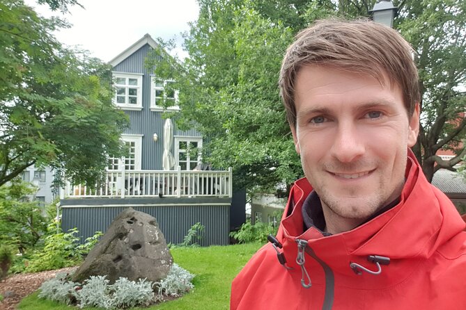 2-Hour Reykjavik Private Walking Tour - Parliament and the Old Public Garden: Politics Meets People Places