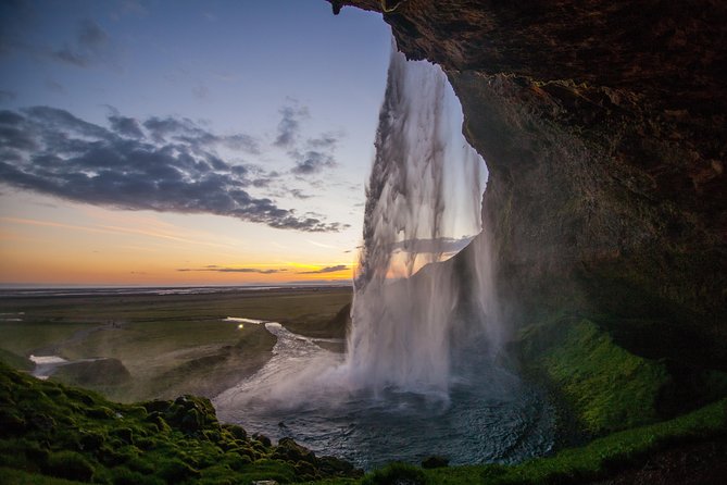 3-Day Ice Cave, South Coast, Golden Circle and Northern Lights - Day 3: Jökulsárlón’s icebergs, black sand, Reynisfjara, then the Northern Lights