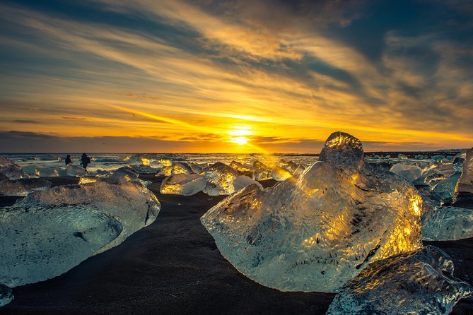3 Day Tour Jokulsarlon - Golden Circle - South Coast - Glacier Hike - Boat Tour - Reynisfjara Black Sand and the View That Feels Like Another Planet