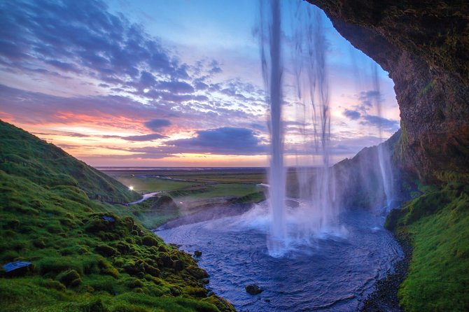 4, 5, 6 or 7-Day Small-Group Ring Road Tour from Reykjavik - Day 5: Deildartunguhver, Hraunfossar, Lava Caves at Víðgelmir, and Horses