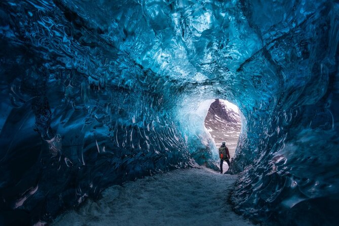 4 Day Northern Lights Adventure - Ice Caves & 4x4 Super Jeeps - Price and Value: What You’re Paying For at $1,995.51 a Person