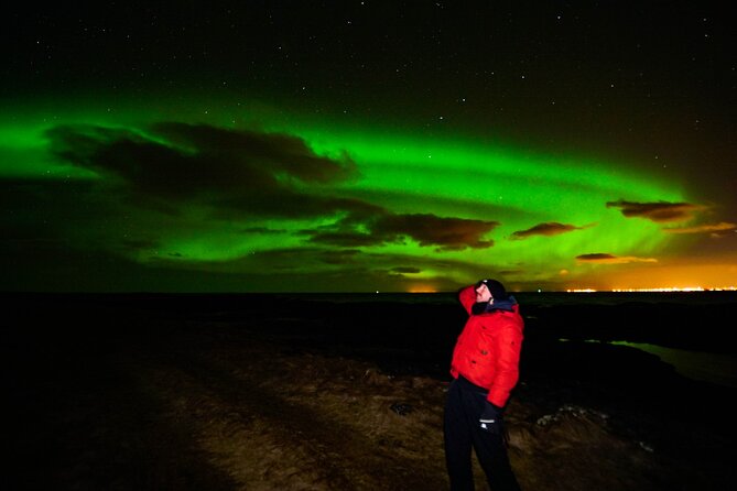 4x4 Reykjavik Northern Lights Tour with Photographer — Aurora RVK - Pickup timing: what the 9:00 pm window really means