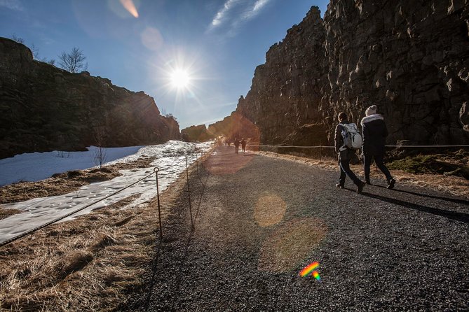 5-Day Northern Lights Hunt & Glacier Lagoon Tour - Day 5: Keflavík airport transfer on your own