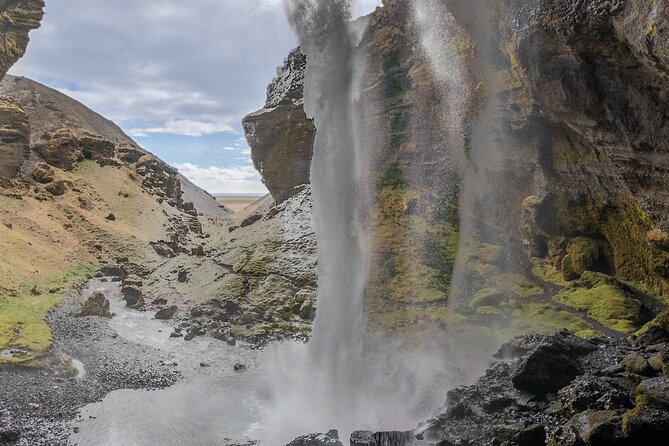 5 Days Snæfellsnes, Golden Circle and South Coast Private Tour - Jökulsárlón, Diamond Beach, and Fjadrárgljúfur: Day 4’s ice-and-canyon switch