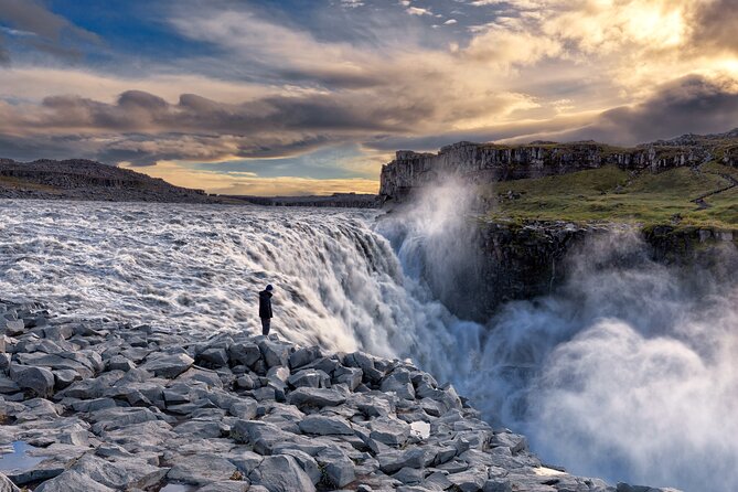 6 Day Iceland Ring Road Highlights Tour With Accommodation - Day 3: East Iceland fjords, fishing-town pace, and Vök geothermal baths (Deluxe)