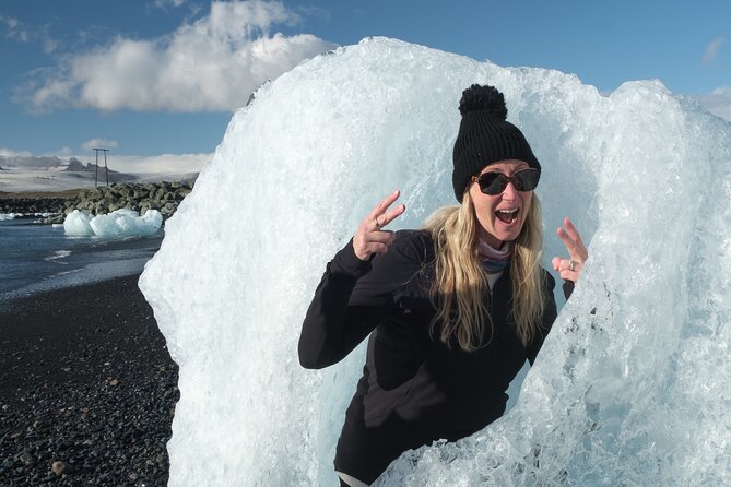 6-day Ultimate Iceland Tour: Photography and Northern Lights - Day 4: Seljalandsfoss behind-the-water magic to Vik overnight