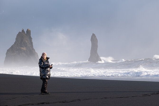 6-day Ultimate Iceland Tour: Photography and Northern Lights - Day 6: Vestrahorn “Batman mountain,” lava fields, and Sólheimasandur