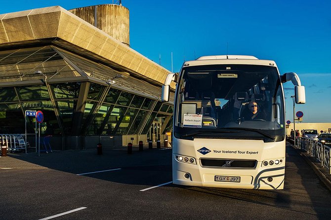 Airport Express Shared Departure Transfer from Reykjavik Hotels to Keflavik Airport - Who This Transfer Is Best For (and Who Might Prefer a Different Option)
