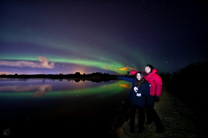 Aurora/Northern light hunt and photos (photography help provided) - The photo package: professional backup plus your own shots