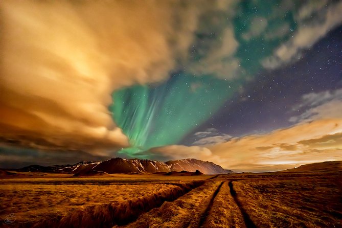Aurora/Northern light hunt and photos (photography help provided) - Value and the $319 price tag: what you’re really paying for