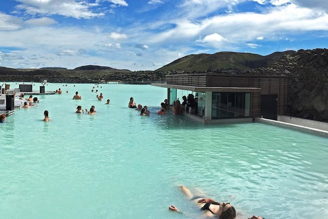 Blue Lagoon & Reykjavík Sightseeing - PRIVATE TOUR - Hallgrímskirkja and Sun Voyager: quick photo stops with big meaning