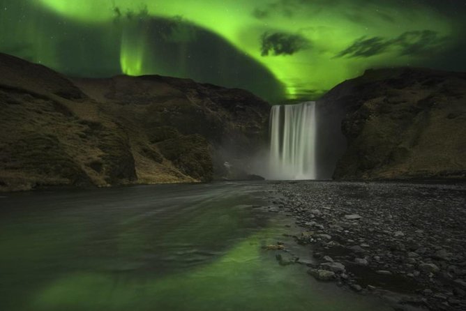 Chasing Aurora Borealis with Warmth and Treats in Premium Tour! - Pickup, Timing, and That 1 a.m. Feeling