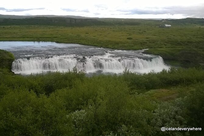 Classic Golden Circle & Kerið Small-Group Tour from Reykjavík - Stop 1: Gullfoss falls—what to do with your 45 minutes