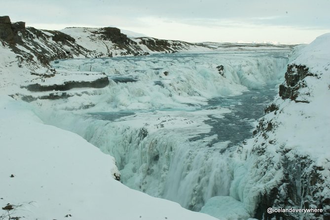 Classic Golden Circle & Kerið Small-Group Tour from Reykjavík - Stop 3: Þingvellir National Park—walking between tectonic plates