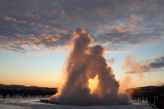 Day Trip to the Golden Circle and Hot spring Geyser by 4WD Jeep from Reykjavik - Price and value: $360 per person, and when it makes sense