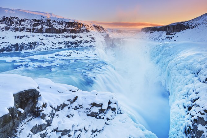 Fontana Geothermal Spa and Golden Circle Tour From Reykjavik - Riding in the coach: guide time, audio, and Wi‑Fi that actually helps