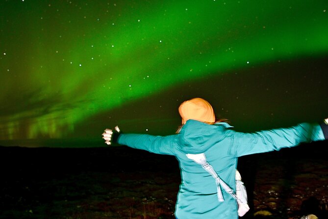 From Reykjavik 4x4 Minibus Northern Lights with Photo and Cocoa - The 4x4 Arctic minibus ride: less waiting, more positioning