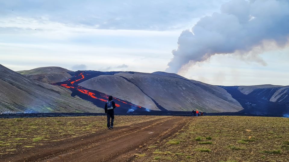 From Reykjavík: Fagradalsfjall Volcano Hike with Geologist - Should you book this Fagradalsfjall volcano hike with a geologist?