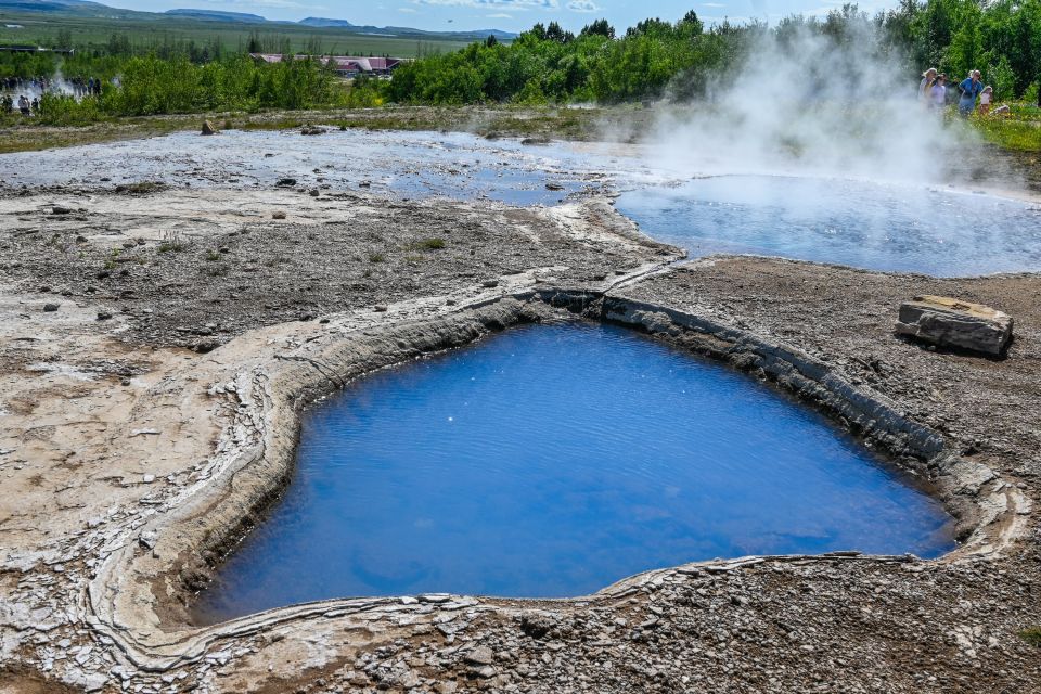 From Reykjavík: Full-day Golden Circle & Horse Riding Tour - Kerið crater and lake views: a nice bonus if it’s on your route
