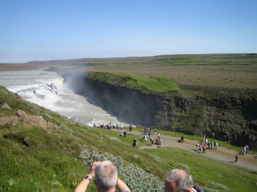 From Reykjavik: Full-Day Horse Riding & Golden Circle Tour - Þingvellir National Park: the continents meet history