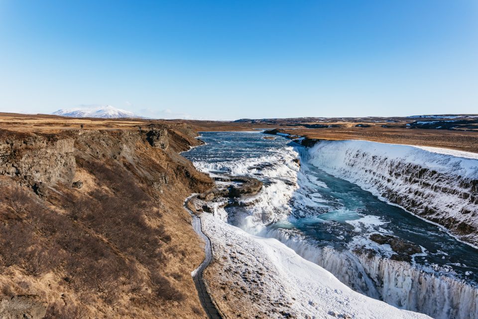 From Reykjavik: Golden Circle and Glacier Snowmobiling - The Bus, Wi‑Fi, and Timing: How the Day Actually Feels