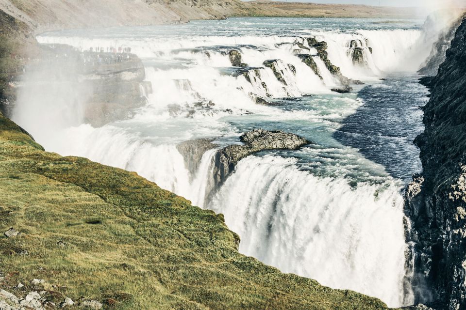 From Reykjavik: Golden Circle, Kerid, & Secret Lagoon Tour - Lunch and small breaks: staying human on a busy day