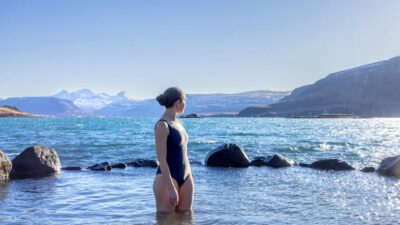 From Reykjavík: Golden Circle Route & Hvammsvik Hot Spring - Pick-up time and how the pace feels in real life