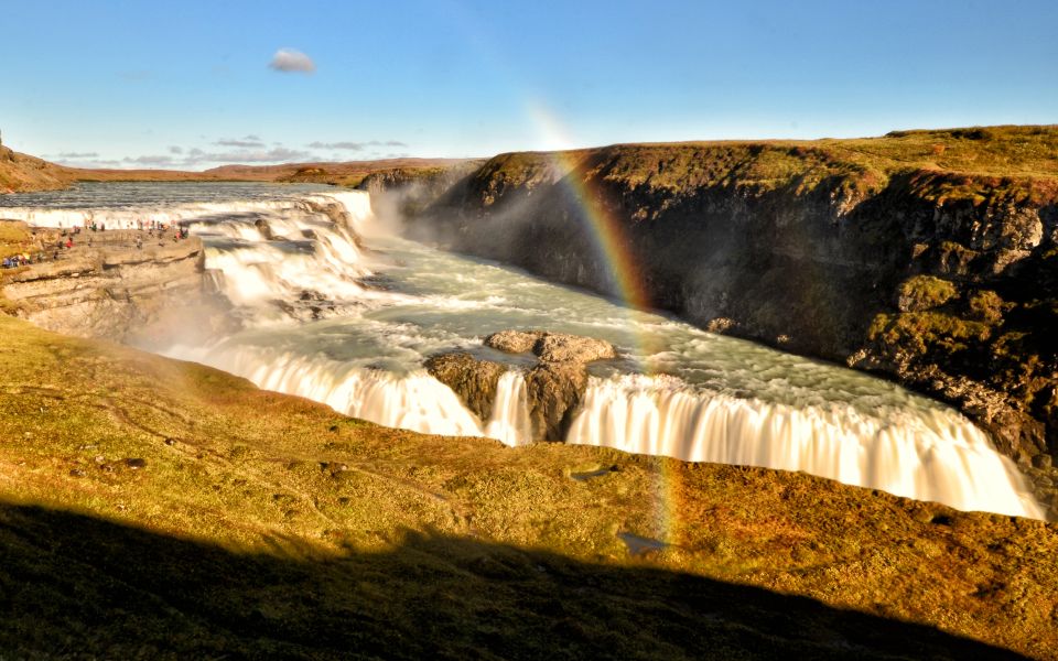 From Reykjavik: Golden Circle & Secret Lagoon Guided Tour - Gullfoss waterfall: how to use your time well
