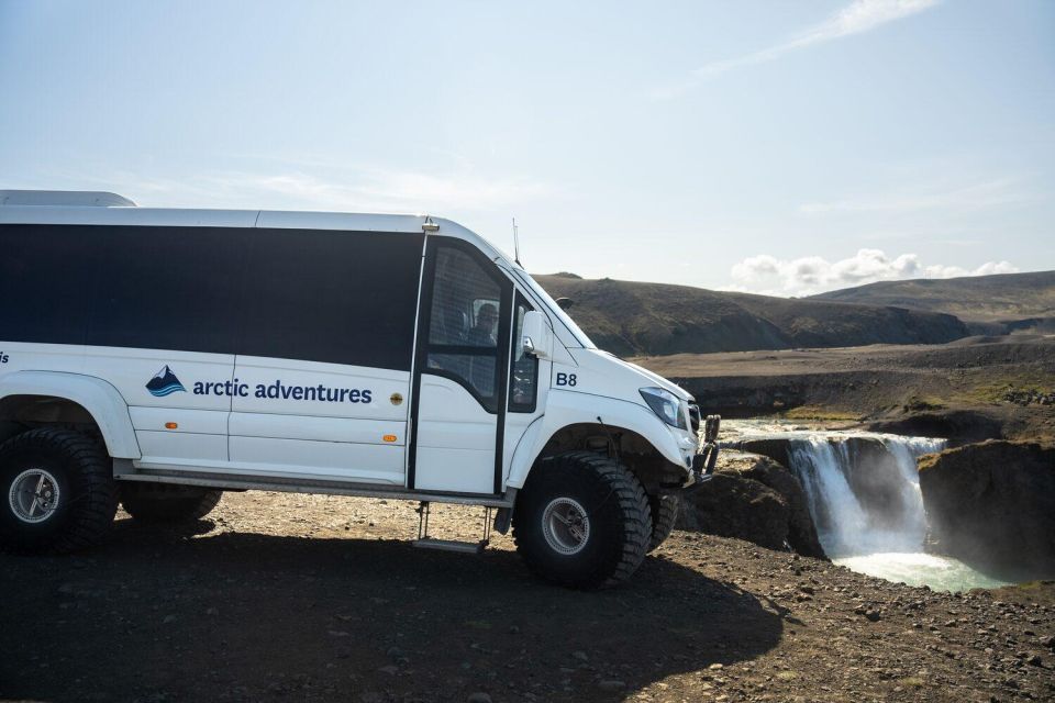From Reykjavík: Landmannalaugar Day Hike - Bláhnúkur if the weather plays nice: what the optional summit adds