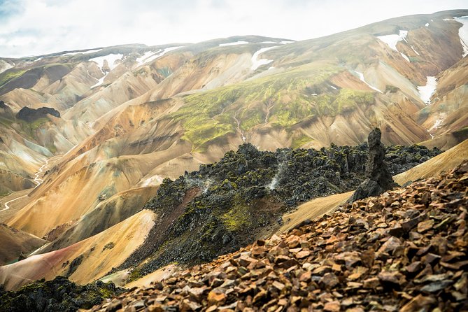 From Reykjavík: Landmannalaugar Hiking Day Tour - The guided hike: what 4 hours (8–10 km) really feels like