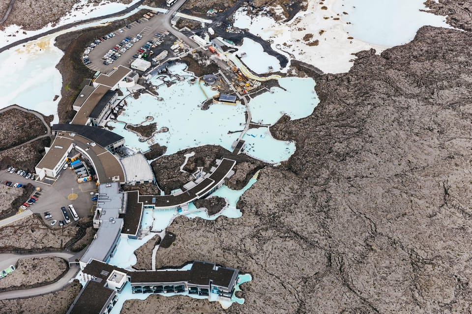 From Reykjavik: New Volcanic Area Helicopter Tour - The photo and video reality: how to get good shots in a small helicopter