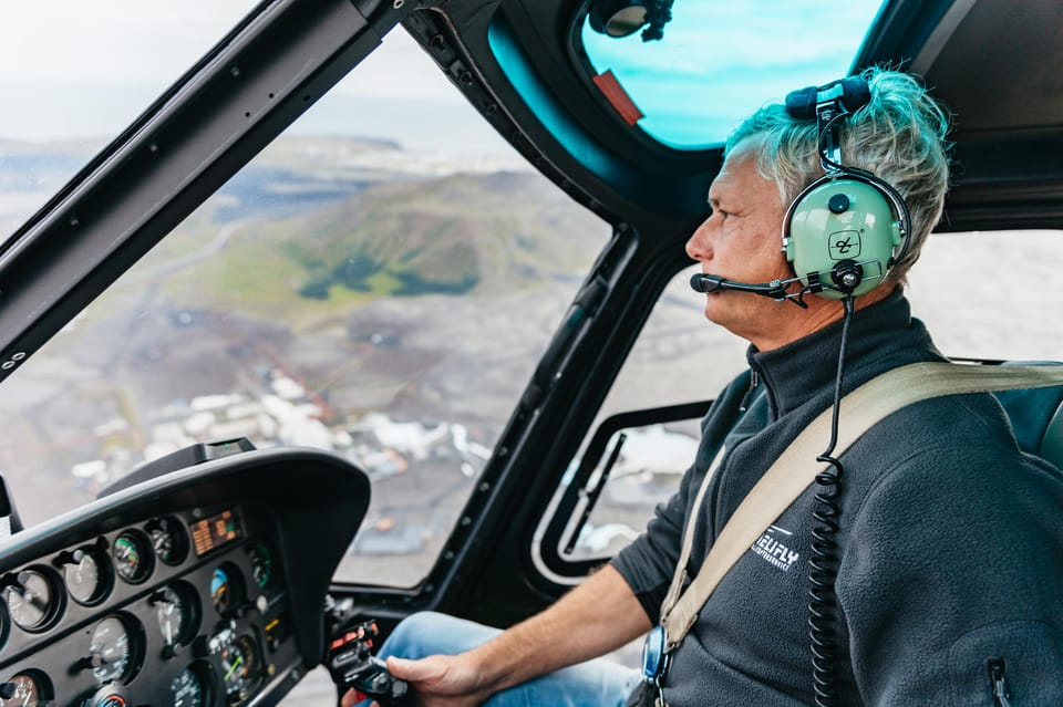 From Reykjavik: New Volcanic Area Helicopter Tour - Segment 2: Litli Hrútur Volcano—short sightlines, big meaning