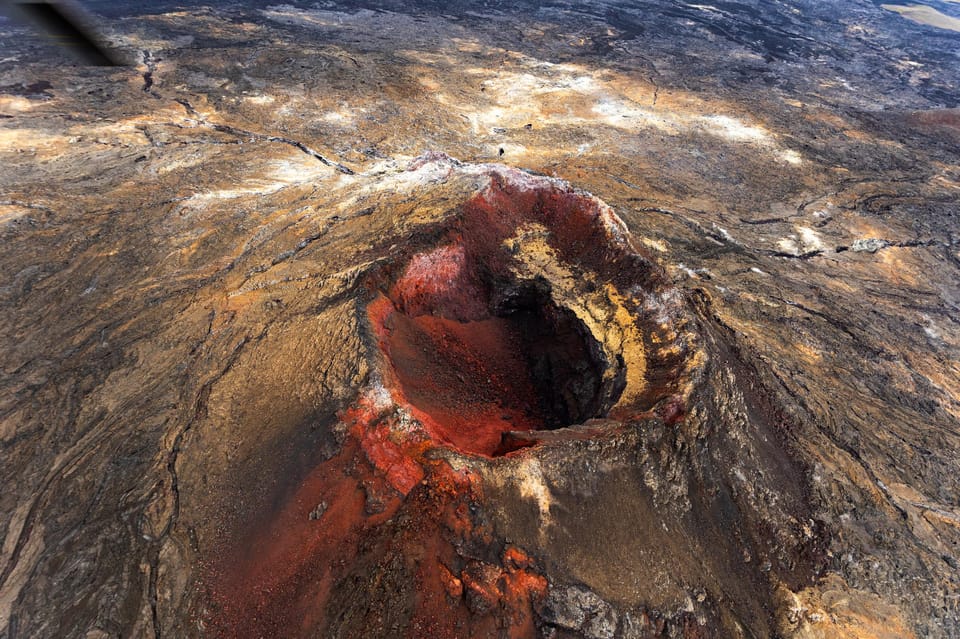 From Reykjavik: New Volcanic Area Helicopter Tour - Segment 5: Grindavík—coastline drama with volcanic context
