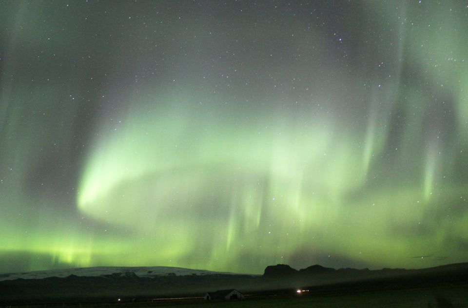 From Reykjavik: Northern Lights Hunt Super Jeep Tour - Photography help: pro pictures plus real technique support