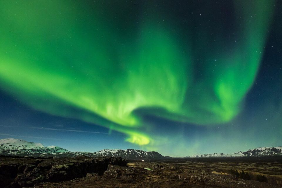 From Reykjavík: Northern Lights Super Jeep Tour - Learning the aurora: what your guide will teach you while you wait
