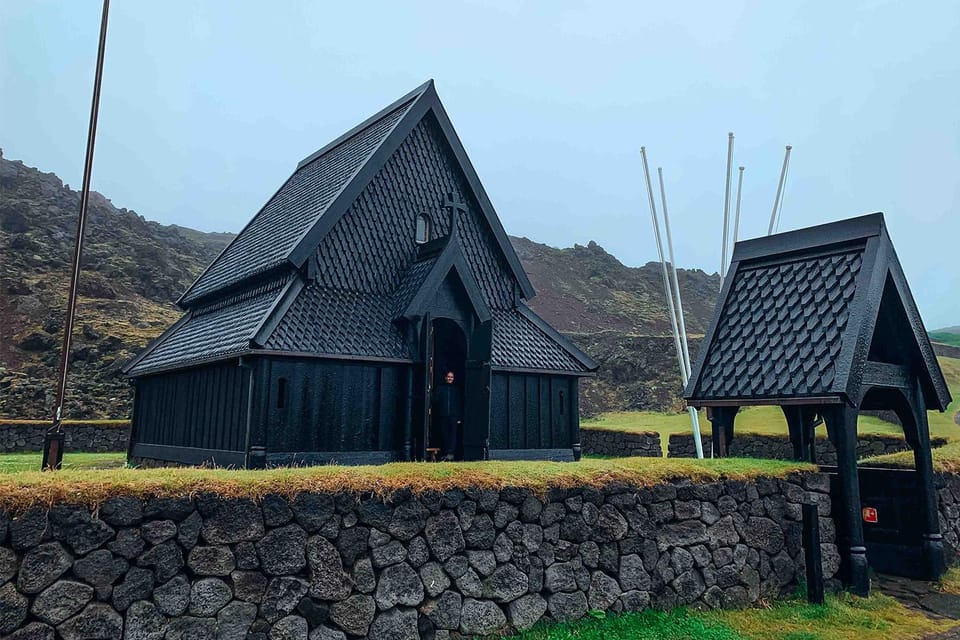 From Reykjavik: Puffin and Volcano Tour in Westman Islands - Elephant Rock and Stórhöfði Cape Puffins: How to Get the Best Bird Views