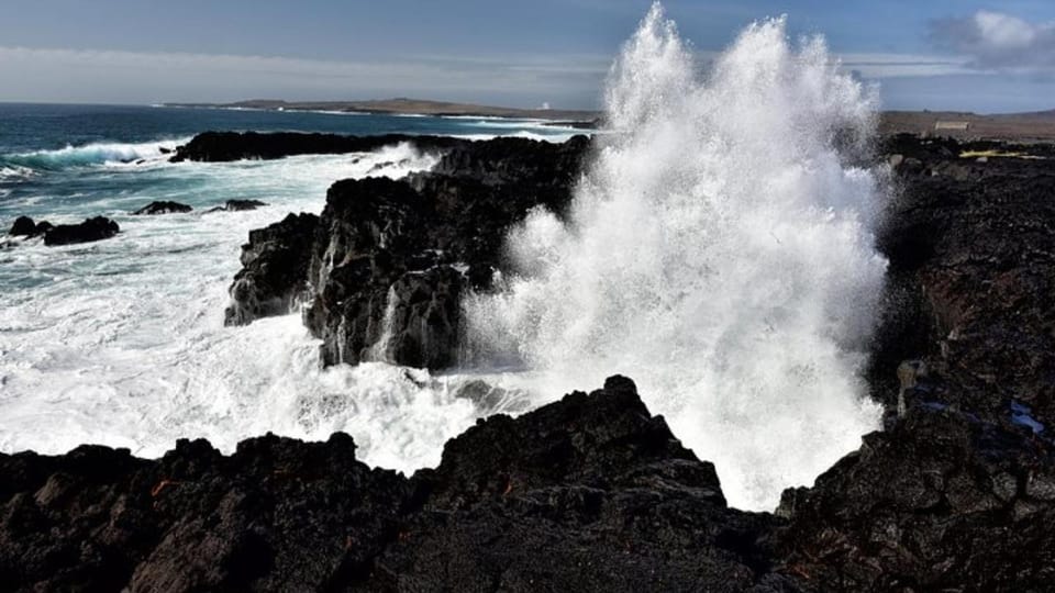 From Reykjavik: Reykjanes Geopark Tour & Airport Transfer - Price and value: what you get for $159 and how to decide