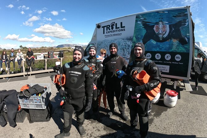 From Reykjavik- Silfra Snorkeling transfer included - Silfra Snorkeling: tectonic plates, unreal blue light