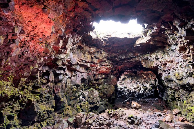 From Reykjavík: The Lava Tunnel tour with Round-trip Transfer - What happens at the entrance: safety brief, kitting up, then the crawl