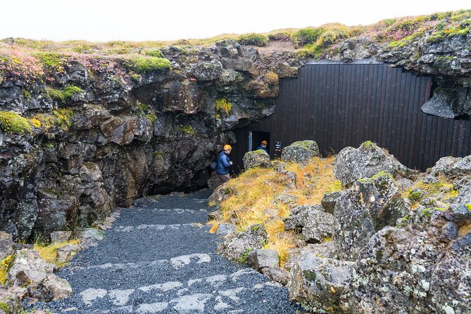 From Reykjavík: The Lava Tunnel tour with Round-trip Transfer - How long you’re underground (and why it feels short to some people)