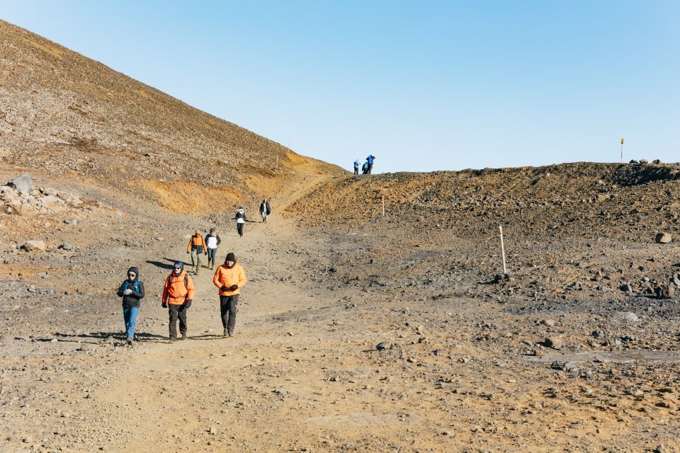 From Reykjavík: Volcanoes and Blue Lagoon Day Trip - What to pack (and what to avoid) for lava and thermal water