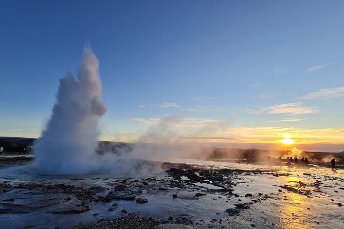 Geological Golden-Circle Tour / Small group adventure - A Small-Group Golden Circle Geology Day From Reykjavik
