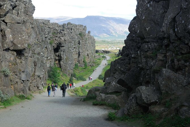 German-speaking Private Golden Circle Tour - Laugarvatn: hot springs and bread baked with geothermal heat