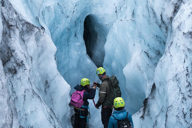 Glacier Hike Experience on Sólheimajökull - Meet on location - Timing, weather, and what to do the day you book