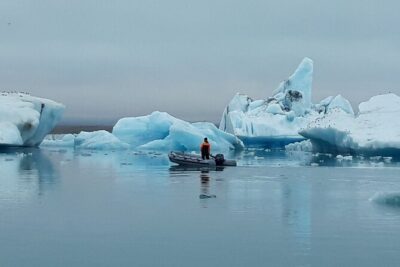 Glacier Lagoon Private Tour with Private Zodiac boat ride on the Iceberg Lagoon - Skógafoss: the thunder-cascade stop that keeps momentum