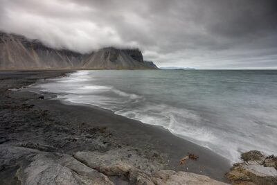 Glacier lagoon tour - Staying near the lagoon: one night gets you more than daylight