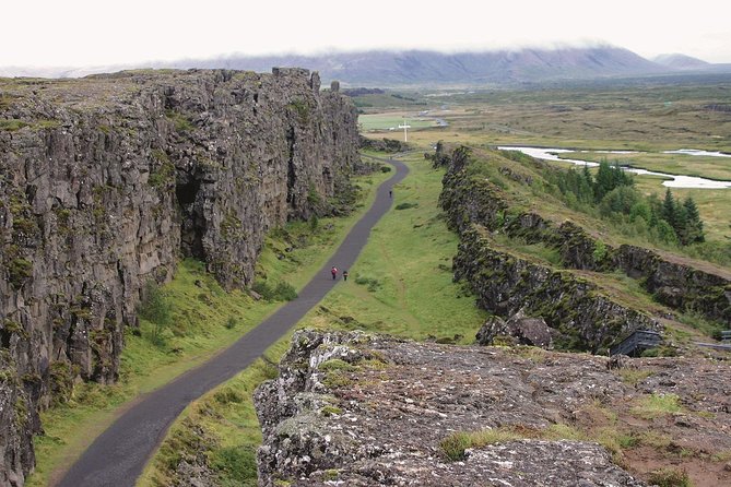 Golden Circle 7 Hours Bus Tour from Reykjavik - Thingvellir National Park: standing on history and plate boundaries